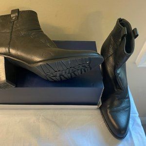 Stuart Weitzman Leather ankle boots, Size 10